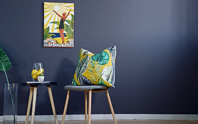 How to decorate Black or Slate walls with confidence!